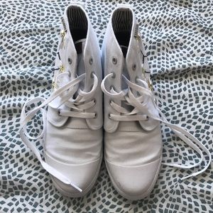 White Flower High Top Bangs Sneakers
